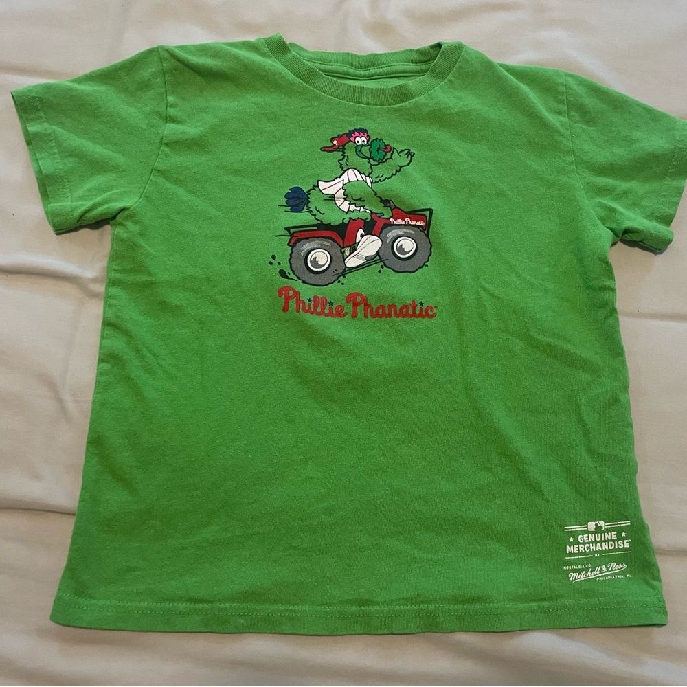 Philly Sports Set (4) Kids T-Shirts Size 7 Phillies Eagles Sixers Nike - Picture 2 of 9